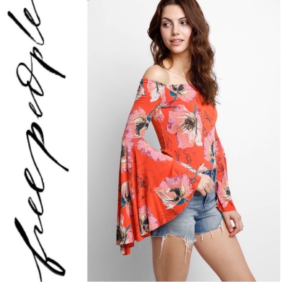 Free People Tops - 🎉HP🎉 FP Birds Of Paradise Bell Sleeve Top
